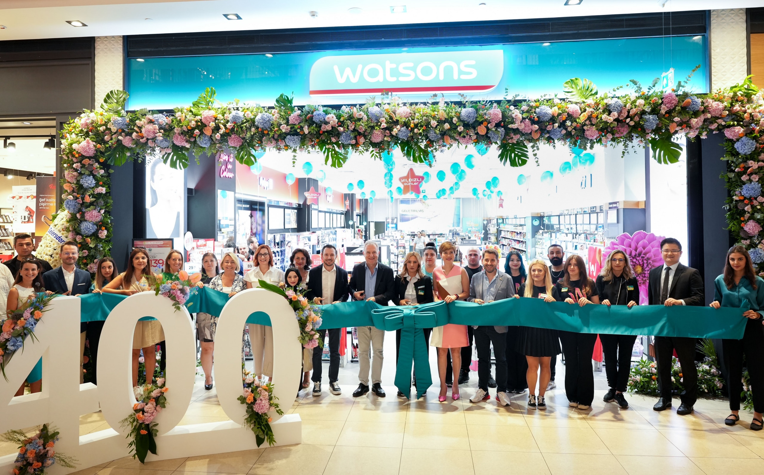 Celebrating Watsons Turkey's 400th Store Opening